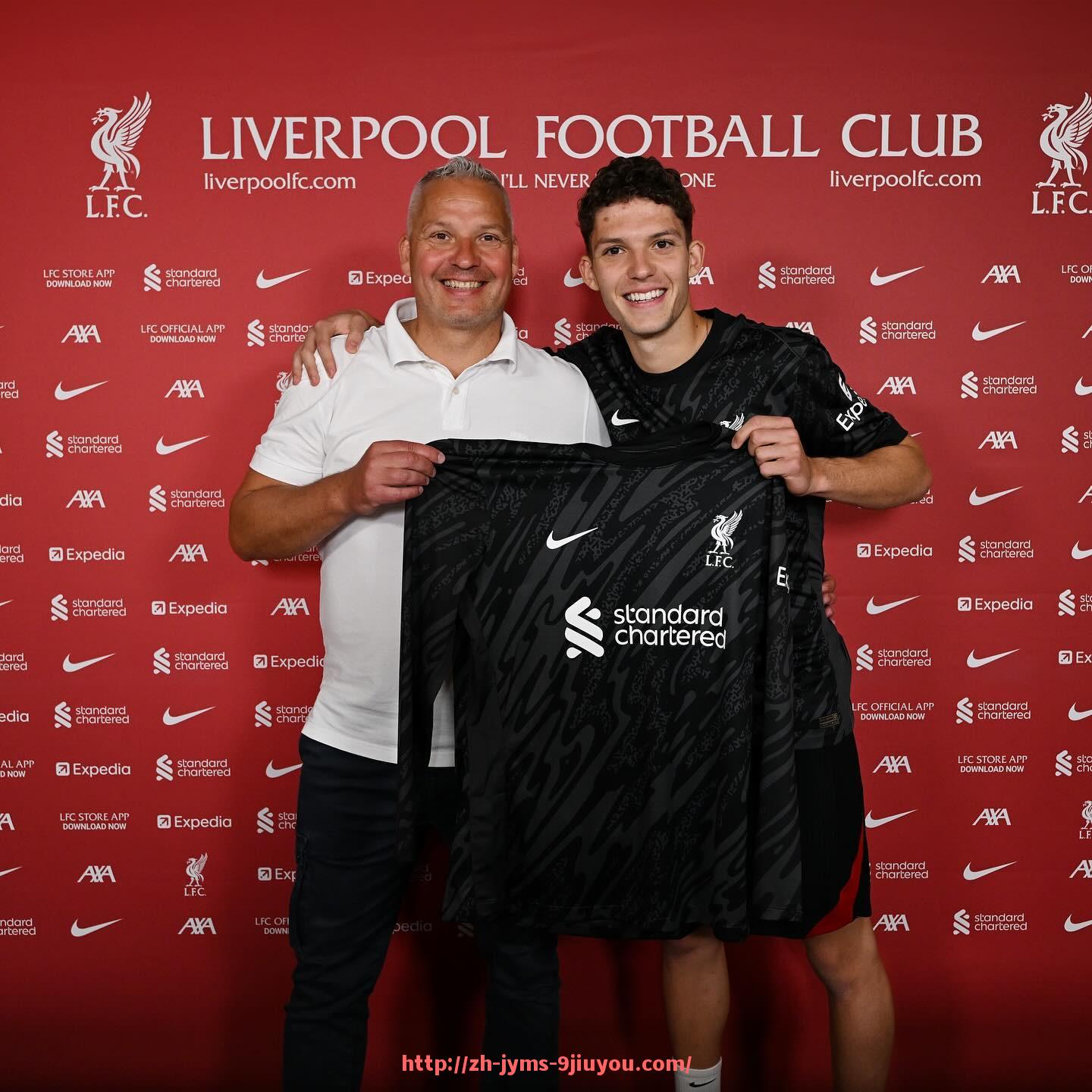 jiuyou九游娱乐-世俱杯各队场上队长表现排名及其对士气的带动作用